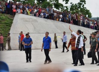 Jokowi : Mereka Harus Selfie di Tempat Kita