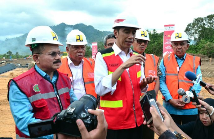 Kunjungan Kerja Terus, Jokowi Ngaku Capai