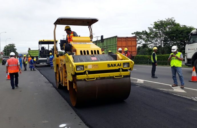 Hasil Uji Coba, Daya Tahan Aspal Plastik Lebih Lama