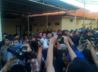 Jokowi Perintahkan Polri Usut Tuntas Bom Bunuh Diri di Surabaya