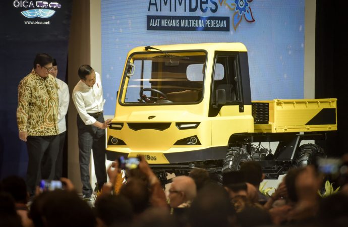 Jokowi Siapkan Insentif Mobil Listrik