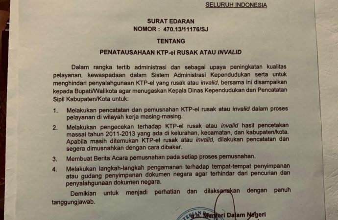 Mendagri Minta Kepala Daerah Bakar E-KTP yang Rusak