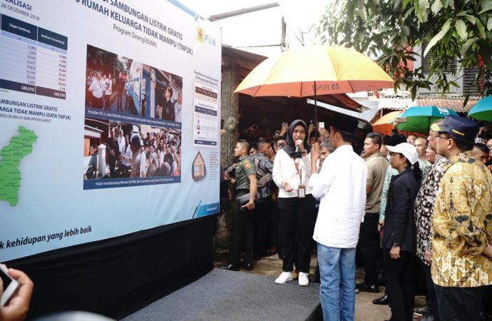 Gebrakan BUMN di Garut: Sambungkan Listrik Gratis, Bantu UKM Hingga Petani