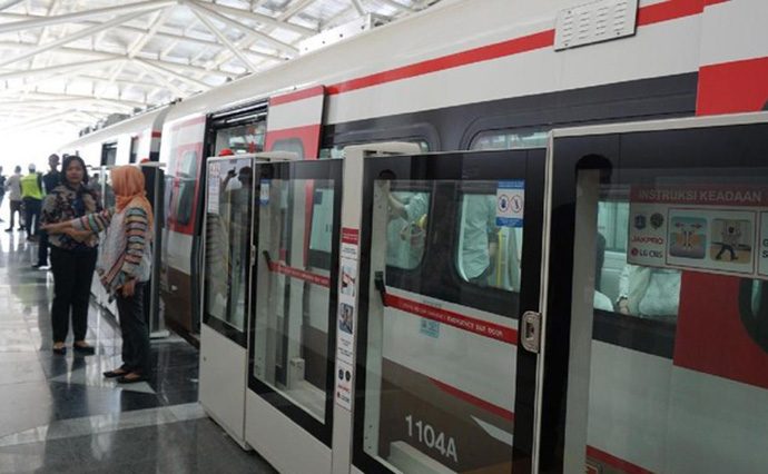 Maret, LRT Kelapa Gading-Velodrome Beroperasi