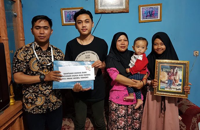 Ahli Waris Mantan Sopir Tangki BBM Dapat Santunan PT GUN