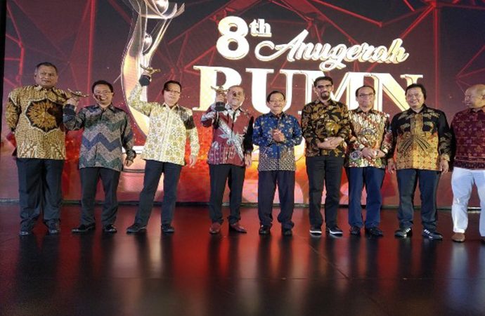 Pelindo IV Raih Pengembangan Talenta & CEO Talent Terbaik di Anugerah BUMN