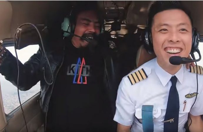 Pilot Ini Dilarang Terbang Karena Manuvernya Bersama Limbad