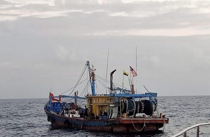 Lagi, Kapal Asing Ilegal Ditangkap di Selat Malaka