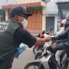 Cegah Penyebaran Covid-19, Pertamina Bagikan Ribuan Masker di Indramayu