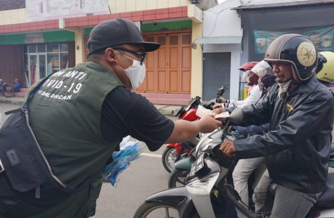 Cegah Penyebaran Covid-19, Pertamina Bagikan Ribuan Masker di Indramayu