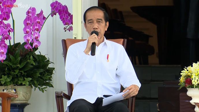Jokowi Reshuffle Menteri, Risma Dan Sandi Uno Masuk Kabinet