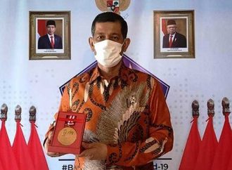 Doni Monardo Raih Anugerah Medali Emas Dalam HPN