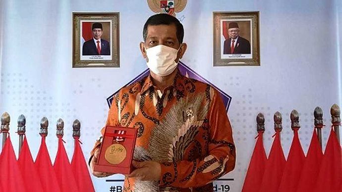 Doni Monardo Raih Anugerah Medali Emas Dalam HPN