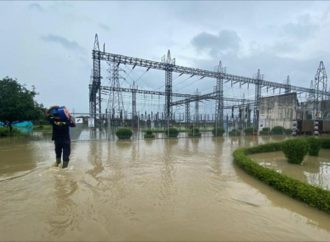 PLN Gerak Cepat Amankan Listrik di Wilayah Terdampak Banjir Jakarta dan Jabar
