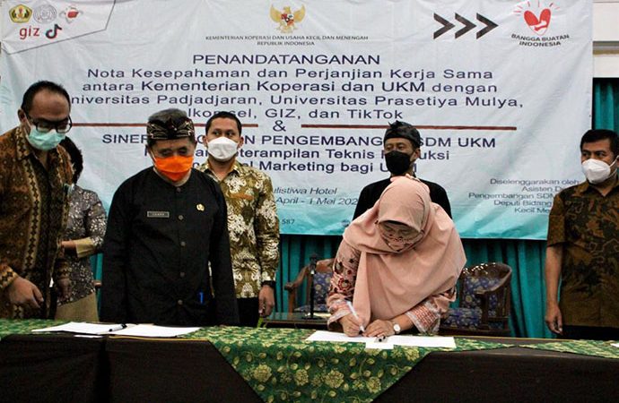 Gandeng Universitas Hingga Tiktok, Pemerintah Berupaya Bikin UMKM Go Digital
