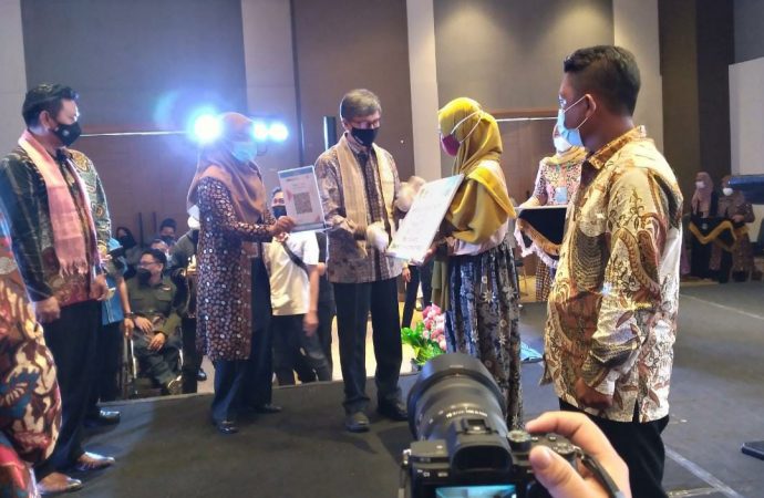 KemenkopUKM Pastikan Pemerintah All Out Bantu Pulihkan Ekonomi Akibat Pandemi