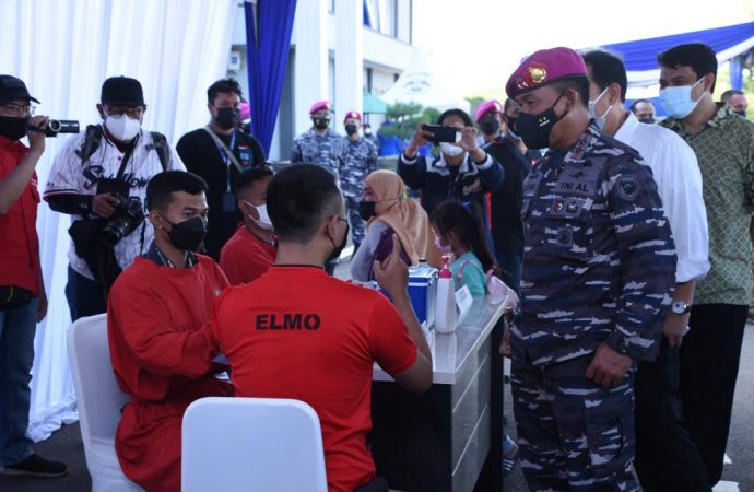 Korps Marinir Laksanakan Serbuan Vaksinasi Dosis Kedua