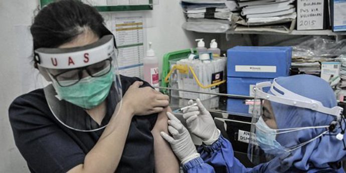 Kemenkes : Vaksin “Booster” Khusus Untuk Nakes, Masyarakat Diminta Maklum