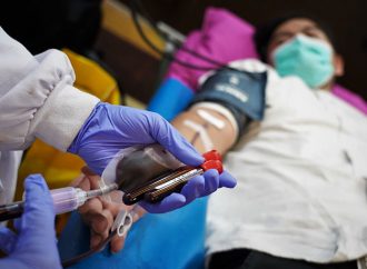 Peduli Aksi Sosial, KemenkopUKM Gelar Donor Darah