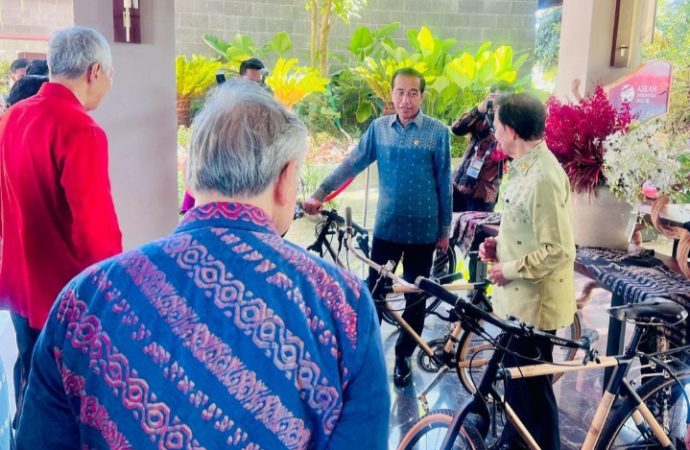 Pertamina Siapkan 10 Sepeda Bambu untuk Kepala Negara ASEAN