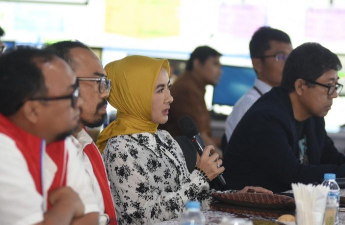 Dirut Pertamina Pantau Penyaluran LPG dari Command Center