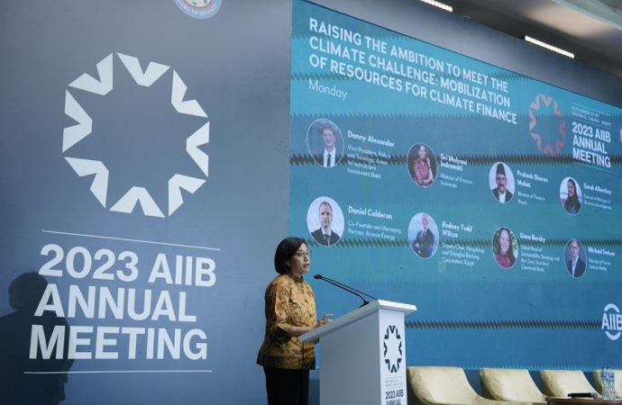 AIIB Sokong PLN Biayai Sistem Transmisi Listrik di Sumatera