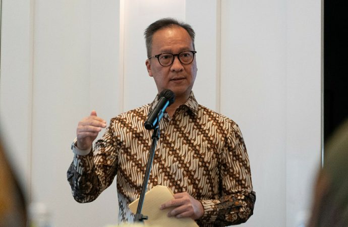 Dolar AS & Bunga Naik, Industri Utak-Atik Ulang Biaya Produksi
