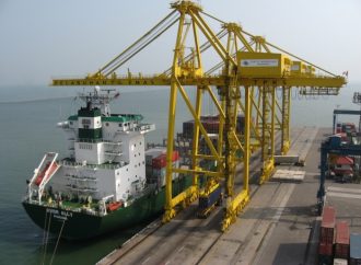 Pelindo Bantu Awasi Masuknya Barang Impor di Pelabuhan