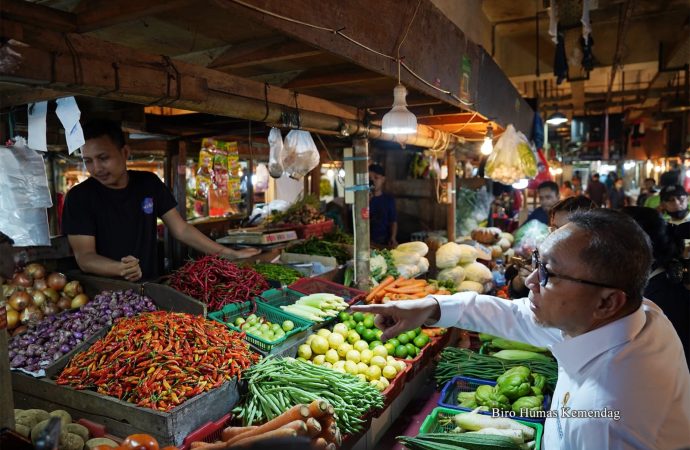 Jelang Nataru, Pemerintah Kawal Ketat Stok & Harga Bahan Pokok