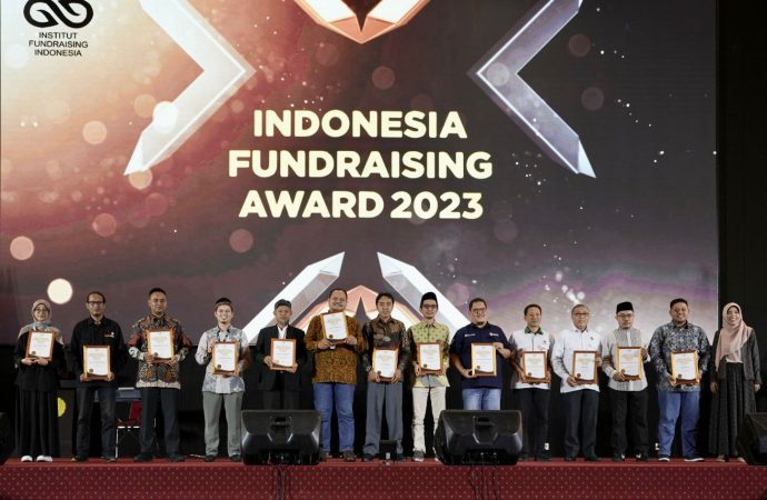 YBM PLN Kembali Raih Empat Penghargaan Bergengsi di Indonesia Fundraising Awards 2023