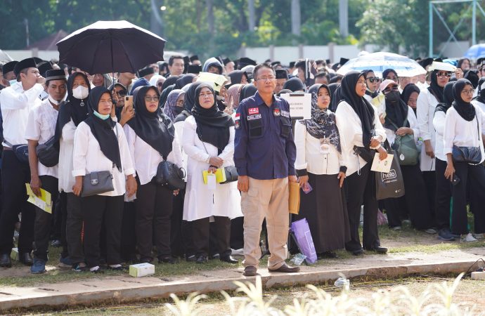 KPU DKI Lantik Serentak 215.362 Anggota KPPS