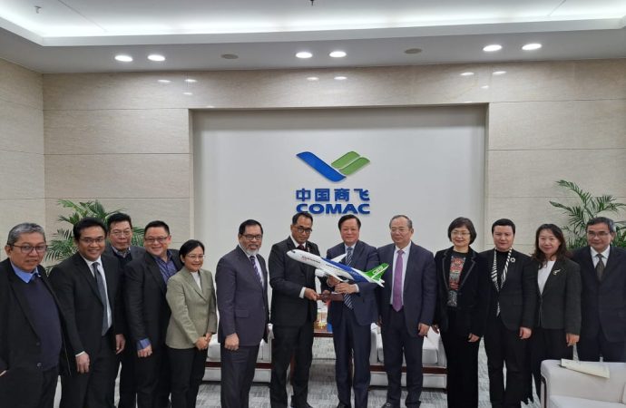 Menhub Ajak COMAC Investasi di Indonesia