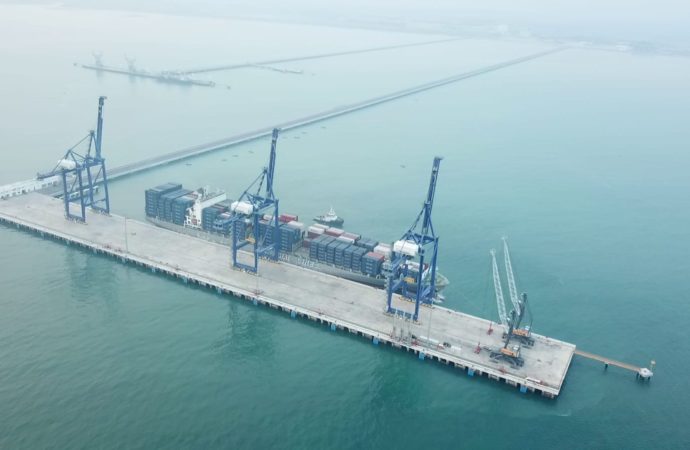 Pelindo Membangun Hubungan Logistik dan Rantai Pasok di Kuala Tanjung