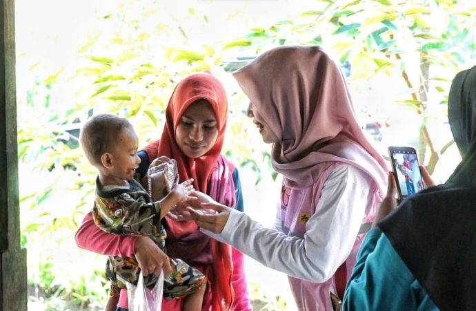 Srikandi PLN Aktif Cegah Stunting, Ratusan Anak NTB Kini Nikmati Makanan Bergizi dan Tumbuh Sehat