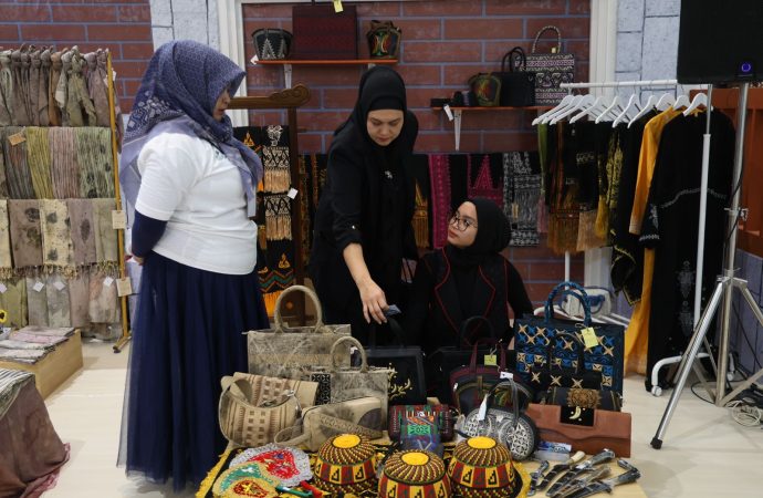 Di INACRAFT 2024, Produk Kerajinan UMK Binaan PLN Dibanjiri Peminat