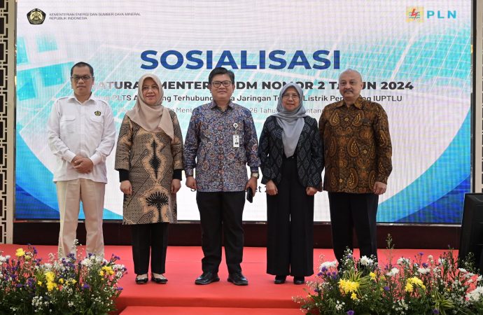 Dukung Pengembangan EBT di Indonesia, PLN Siap Jalankan Permen ESDM Nomor 2 Tahun 2024 terkait PLTS Atap