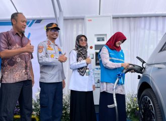 GM PLN Jabar Lakukan Inspeksi, Pastikan SPKLU Siap Layani Pemudik
