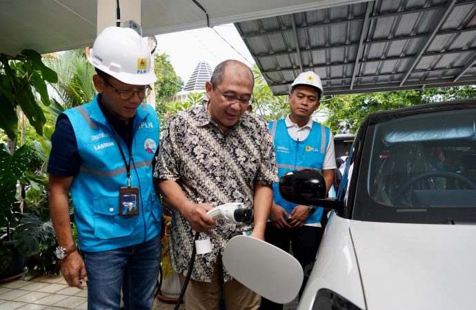 300 Home Charging Menyala Serentak di Jakarta, PLN Mudahkan Pengguna Mobil Listrik