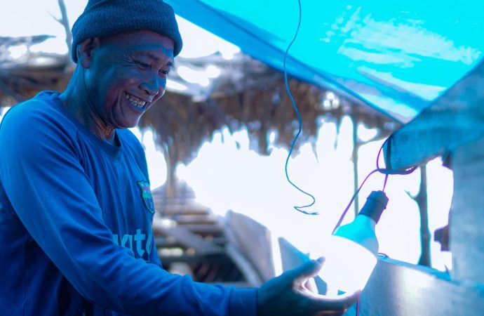 Selamat Tinggal Listrik 12 Jam, Kini Seluruh Desa di NTB Punya Listrik PLN 24 Jam