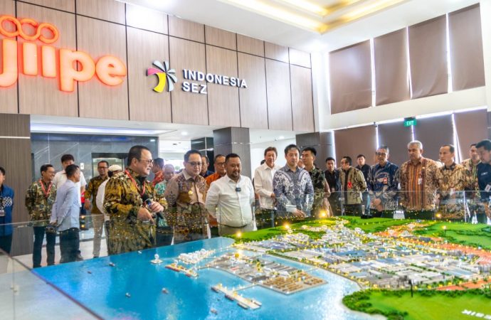 Konjen Tiongkok Kunjungi JIIPE Gresik, Apresiasi Potensi Investasi dan Kolaborasi Bilateral Indonesia-Tiongkok