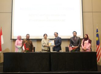 Komitmen Tingkatkan Kualitas Pendidikan Kesehatan dan Kedokteran, Holding RS BUMN Jalin Sinergi Dengan IJN Malaysia