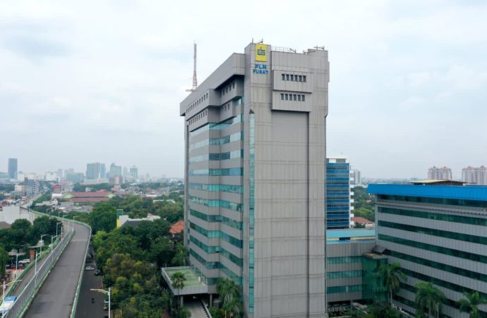 PLN Jadi Perusahaan Utilitas Terbaik se-Kawasan Versi Fortune 500 Asia Tenggara