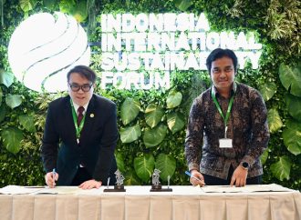 Perbanyak Charging Station EV, PLN Gandeng PT Utomo Charge+ Indonesia dan ACME Corporation