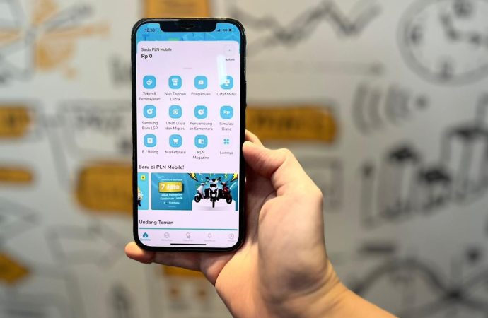 Lebih Mudah Murah dan Aman, PLN Jamin Kepuasan Pelanggan yang Bertransaksi di PLN Mobile