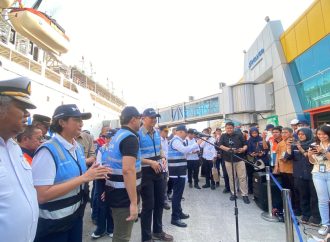 Pastikan Kelancaran Arus Nataru, Menko AHY Cek Langsung Terminal Penumpang Pelindo