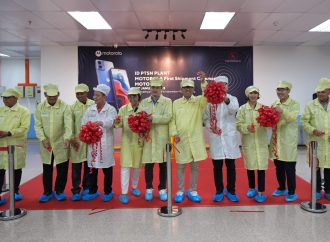 Wamenperin Tengok ‘Dapur’ Pabrik & Perakitan Ponsel di Batam