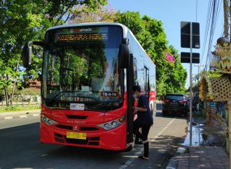 Kemenhub Serahkan Pengelolaan Angkutan Massal ke Pemda Bali dan Jogja
