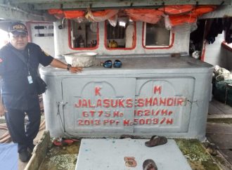 KKP Tindak Tegas Kapal Pelaku Transhipment di Laut Aru
