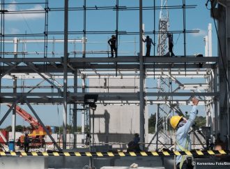Jaga Daya Beli, Gaji Pekerja Sejumlah Sektor Industri Tak Dipotong Pajak