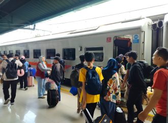 Puncak Arus Mudik: KAI Catat 215.646 Tiket Terjual dalam Sehari